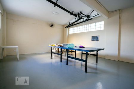 Apartamento para alugar com 45m², 1 quarto e 1 vaga Apartamento para alugar com 45m², 1 quarto e 1 vagaÁrea comum - Salão de jogos