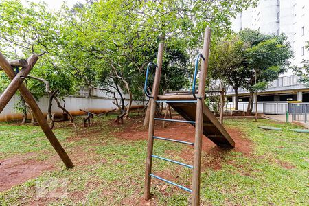 Apartamento à venda com 45m², 2 quartos e 1 vaga Apartamento à venda com 45m², 2 quartos e 1 vagaÁrea comum - Playground