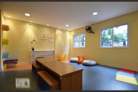 Studio à venda com 27m², 1 quarto e sem vagaBrinquedoteca