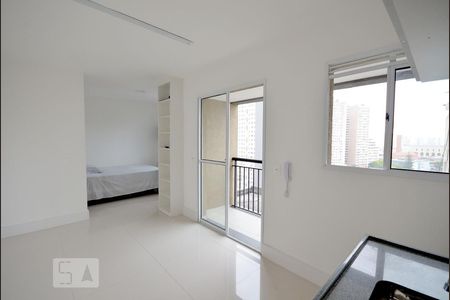 Sala/Cozinha de kitnet/studio à venda com 1 quarto, 27m² em Sé, São Paulo