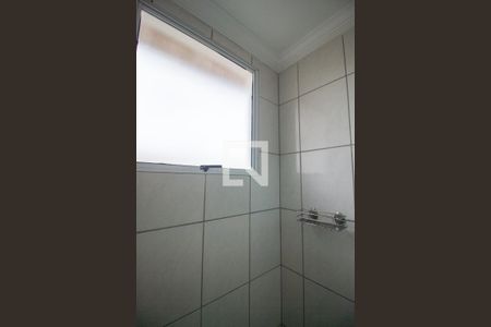 Banheiro da Suíte  de casa de condomínio para alugar com 3 quartos, 100m² em Jardim Simus, Sorocaba