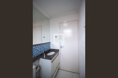 Banheiro da Suíte  de casa de condomínio para alugar com 3 quartos, 100m² em Jardim Simus, Sorocaba