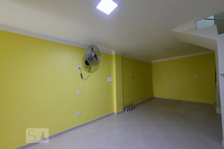 Salao de casa de condomínio para alugar com 3 quartos, 90m² em Horto Florestal, São Paulo
