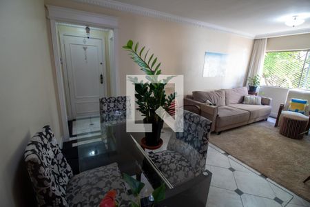 Apartamento para alugar com 90m², 3 quartos e 1 vaga Apartamento para alugar com 90m², 3 quartos e 1 vagaSala de Jantar