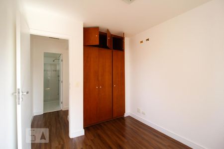 Apartamento à venda com 77m², 2 quartos e 1 vaga Apartamento à venda com 77m², 2 quartos e 1 vagaQuarto