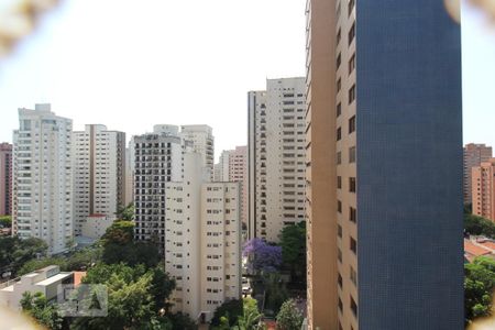 Apartamento à venda com 77m², 2 quartos e 1 vaga Apartamento à venda com 77m², 2 quartos e 1 vagaVista