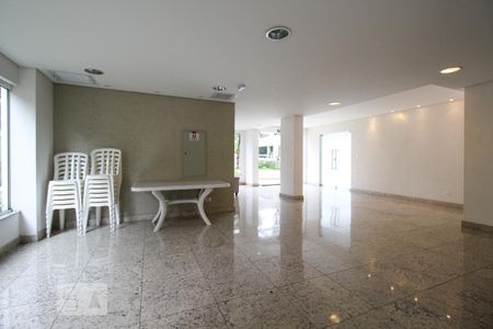 Apartamento à venda com 77m², 2 quartos e 1 vaga Apartamento à venda com 77m², 2 quartos e 1 vagaÁrea comum - Salão de festas