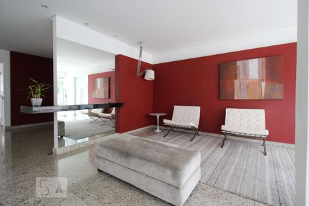 Apartamento à venda com 77m², 2 quartos e 1 vaga Apartamento à venda com 77m², 2 quartos e 1 vagaHall