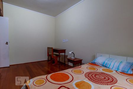 Casa à venda com 281m², 3 quartos e 5 vagas Casa à venda com 281m², 3 quartos e 5 vagasQuarto 2