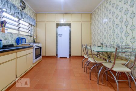 Casa à venda com 281m², 3 quartos e 5 vagas Casa à venda com 281m², 3 quartos e 5 vagasCozinha