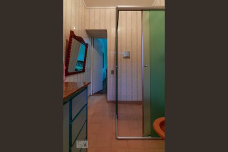 Casa à venda com 281m², 3 quartos e 5 vagas Casa à venda com 281m², 3 quartos e 5 vagasBanheiro da Suíte