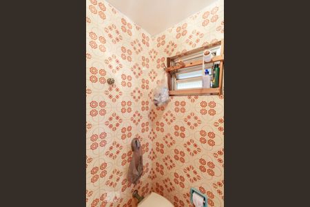 Casa à venda com 281m², 3 quartos e 5 vagas Casa à venda com 281m², 3 quartos e 5 vagasBanheiro de Serviço