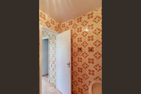 Casa à venda com 281m², 3 quartos e 5 vagas Casa à venda com 281m², 3 quartos e 5 vagasBanheiro de Serviço