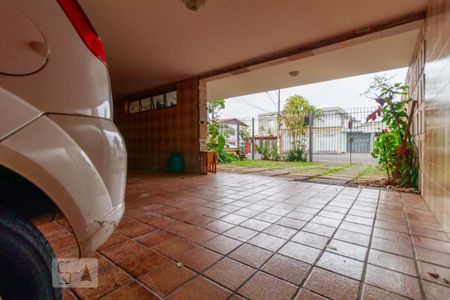 Casa à venda com 281m², 3 quartos e 5 vagas Casa à venda com 281m², 3 quartos e 5 vagasGaragem