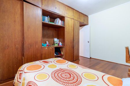 Casa à venda com 281m², 3 quartos e 5 vagas Casa à venda com 281m², 3 quartos e 5 vagasQuarto 2