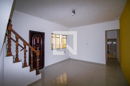 Sala de casa para alugar com 3 quartos, 240m² em Cidade São Mateus, São Paulo