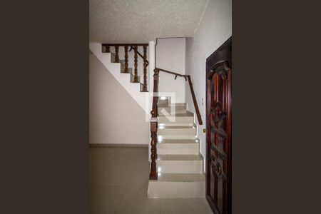 Escada de casa para alugar com 3 quartos, 240m² em Cidade São Mateus, São Paulo