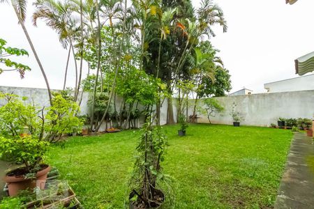 Casa à venda com 570m², 4 quartos e 4 vagasQuintal