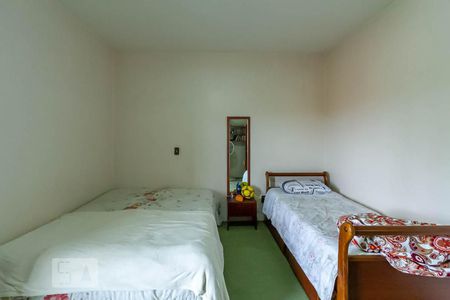 Casa à venda com 570m², 4 quartos e 4 vagasSuíte 1