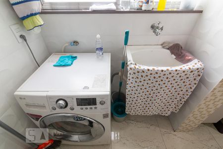 Apartamento à venda com 60m², 2 quartos e 1 vagaÁrea de Serviço