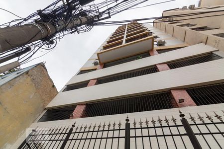 Apartamento à venda com 60m², 2 quartos e 1 vagaFachada