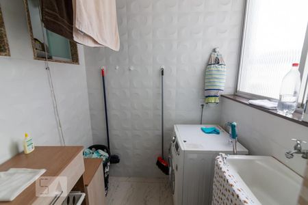 Apartamento à venda com 60m², 2 quartos e 1 vagaÁrea de Serviço