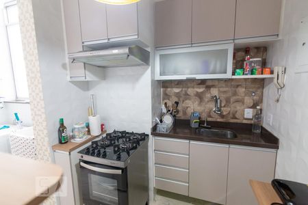 Apartamento à venda com 60m², 2 quartos e 1 vagaCozinha