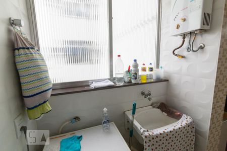 Apartamento à venda com 60m², 2 quartos e 1 vagaÁrea de Serviço
