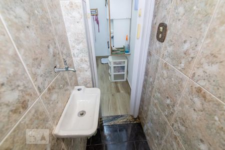 Apartamento à venda com 60m², 2 quartos e 1 vagaBanheiro 1