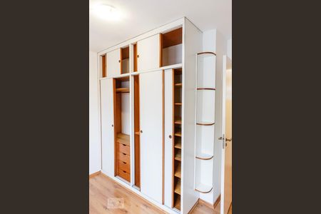 Apartamento para alugar com 100m², 3 quartos e 1 vagaQuarto 2