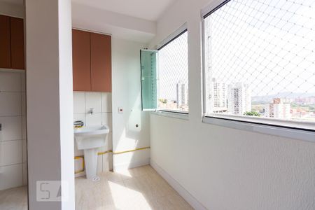 Varanda gourmet de apartamento para alugar com 2 quartos, 43m² em Km 18, Osasco