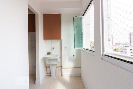 Varanda gourmet de apartamento para alugar com 2 quartos, 43m² em Km 18, Osasco