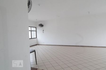 Apartamento para alugar com 32m², 1 quarto e 1 vagaÁrea comum - Salão de festas
