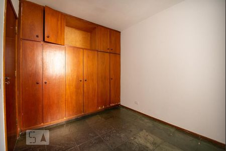 Quarto 1 de apartamento para alugar com 2 quartos, 54m² em Setor Bueno, Goiânia