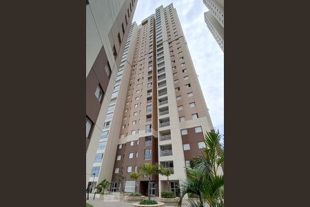 Apartamento para alugar com 73m², 2 quartos e 1 vagaFachada do bloco