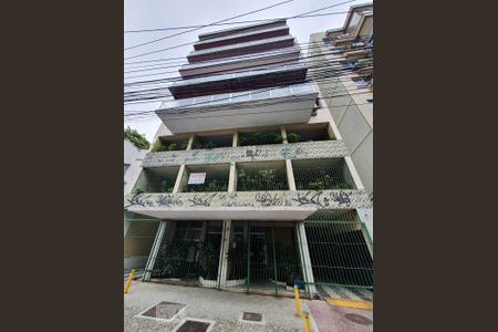 Apartamento para alugar com 106m², 2 quartos e 1 vagaFachada