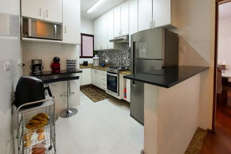 Apartamento à venda com 74m², 2 quartos e 1 vagaCozinha
