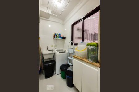 Apartamento à venda com 74m², 2 quartos e 1 vagaÁrea de Serviço