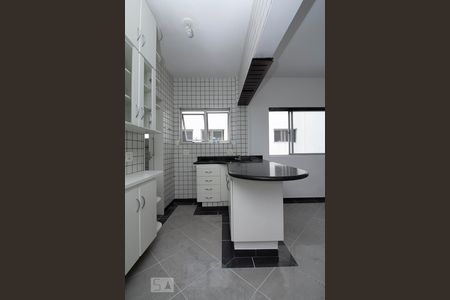 Apartamento à venda com 60m², 1 quarto e sem vagaCozinha - Armários