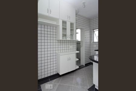 Apartamento à venda com 60m², 1 quarto e sem vagaCozinha - Armários