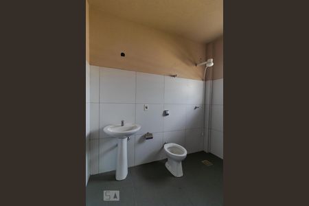 Casa à venda com 980m², 6 quartos e 8 vagas Casa à venda com 980m², 6 quartos e 8 vagasBanheiro 03