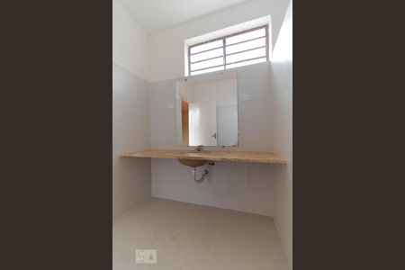 Casa à venda com 980m², 6 quartos e 8 vagas Casa à venda com 980m², 6 quartos e 8 vagasBanheiro da Suíte 01