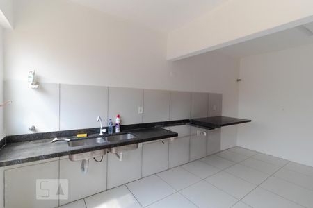 Casa à venda com 980m², 6 quartos e 8 vagas Casa à venda com 980m², 6 quartos e 8 vagasCozinha