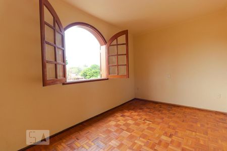 Casa à venda com 980m², 6 quartos e 8 vagas Casa à venda com 980m², 6 quartos e 8 vagasQuarto 03