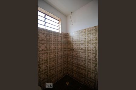 Casa à venda com 980m², 6 quartos e 8 vagas Casa à venda com 980m², 6 quartos e 8 vagasBanheiro 02