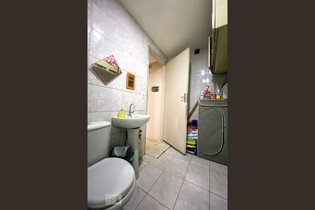 Apartamento à venda com 105m², 3 quartos e sem vagaBanheiro Social