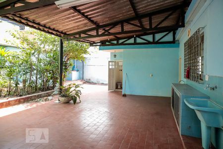 Casa à venda com 160m², 2 quartos e 4 vagas Casa à venda com 160m², 2 quartos e 4 vagasÁrea de Serviço