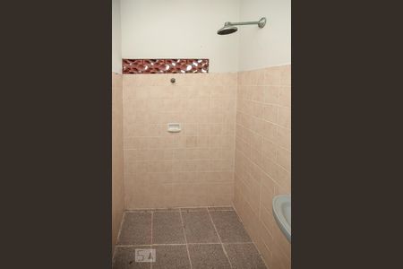 Casa à venda com 160m², 2 quartos e 4 vagas Casa à venda com 160m², 2 quartos e 4 vagasBanheiro terraço