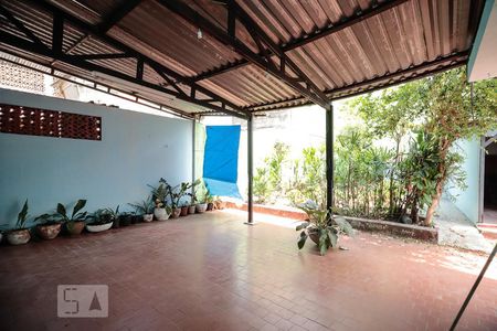 Casa à venda com 160m², 2 quartos e 4 vagas Casa à venda com 160m², 2 quartos e 4 vagasÁrea de Serviço