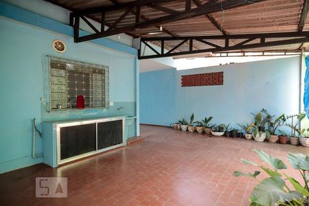 Casa à venda com 160m², 2 quartos e 4 vagas Casa à venda com 160m², 2 quartos e 4 vagasÁrea de Serviço